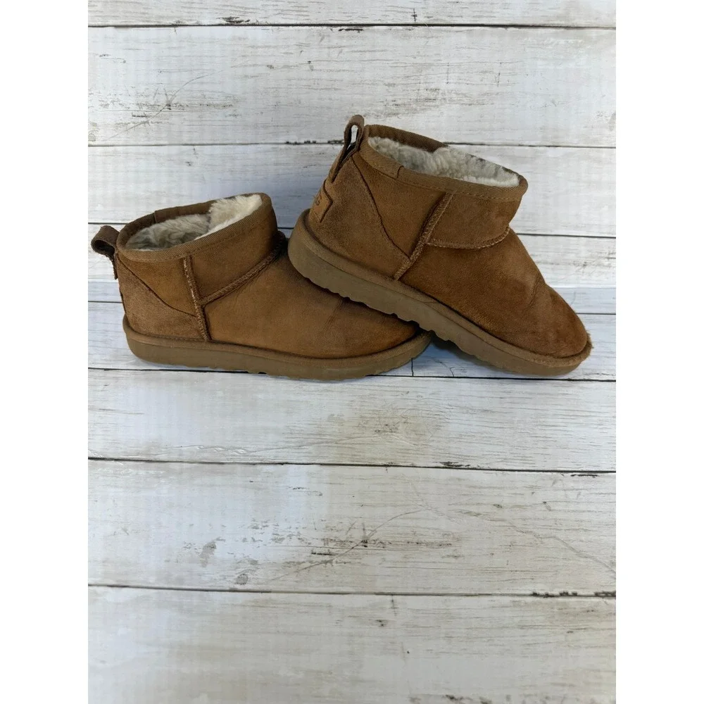 UGG Classic Ultra Mini Chestnut‎ Suede Sheepskin Ankle Boots Kids 1112109K